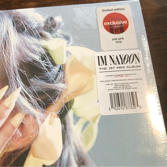 Sold ❗️More available! NEW! SEALED! NAYEON - IM NAYEON (Target Exclusive, Vinyl) - Picture 3 of 7